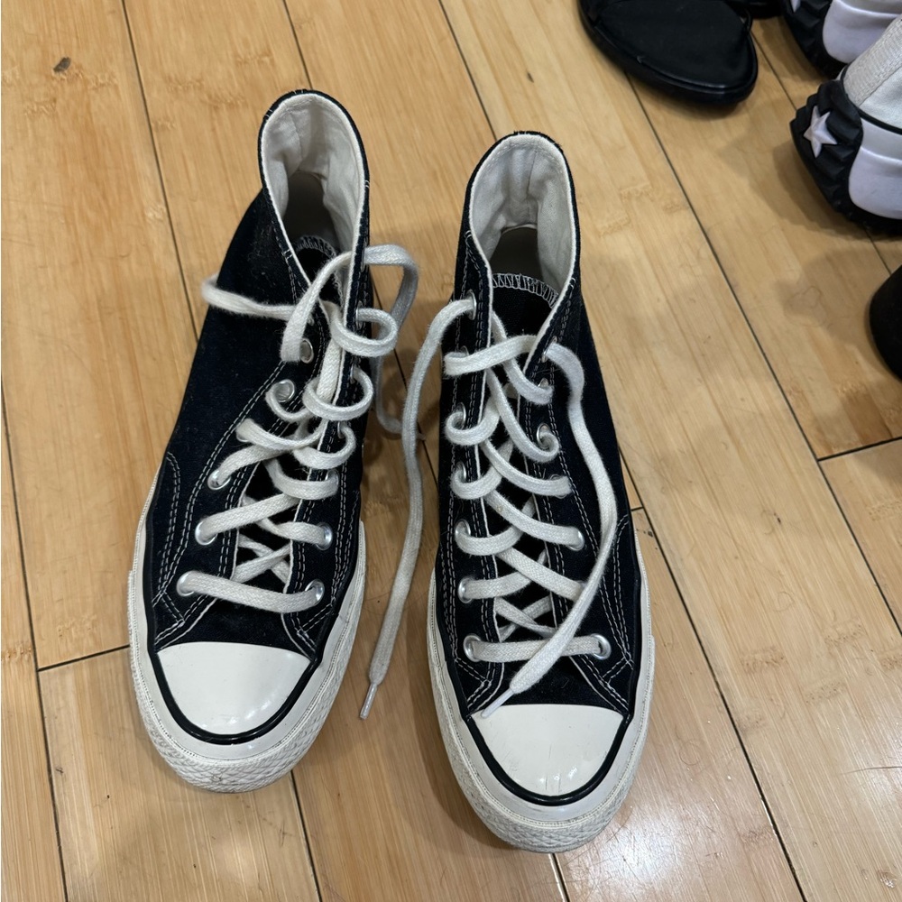black converse chuck 70s